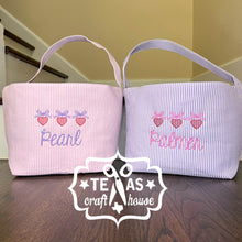 Load image into Gallery viewer, Valentine’s Day Seersucker Personalized Reusable Class Exchange Gift Bag