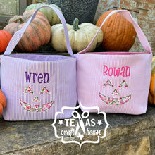 Load image into Gallery viewer, Seersucker Jack o Lantern Trick or Treat Bag
